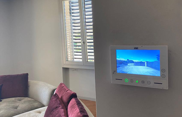 Two-family villa - Ponticino (AR), Italy